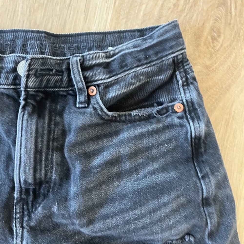 American Eagle 90’s Boyfriend High Rise Jean Shorts Destroyed Black Gray 0 - Picture 4 of 9